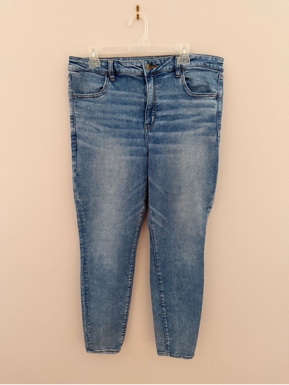 American Eagle Outfitters Straight Leg Jeans - Light Blue Wash
